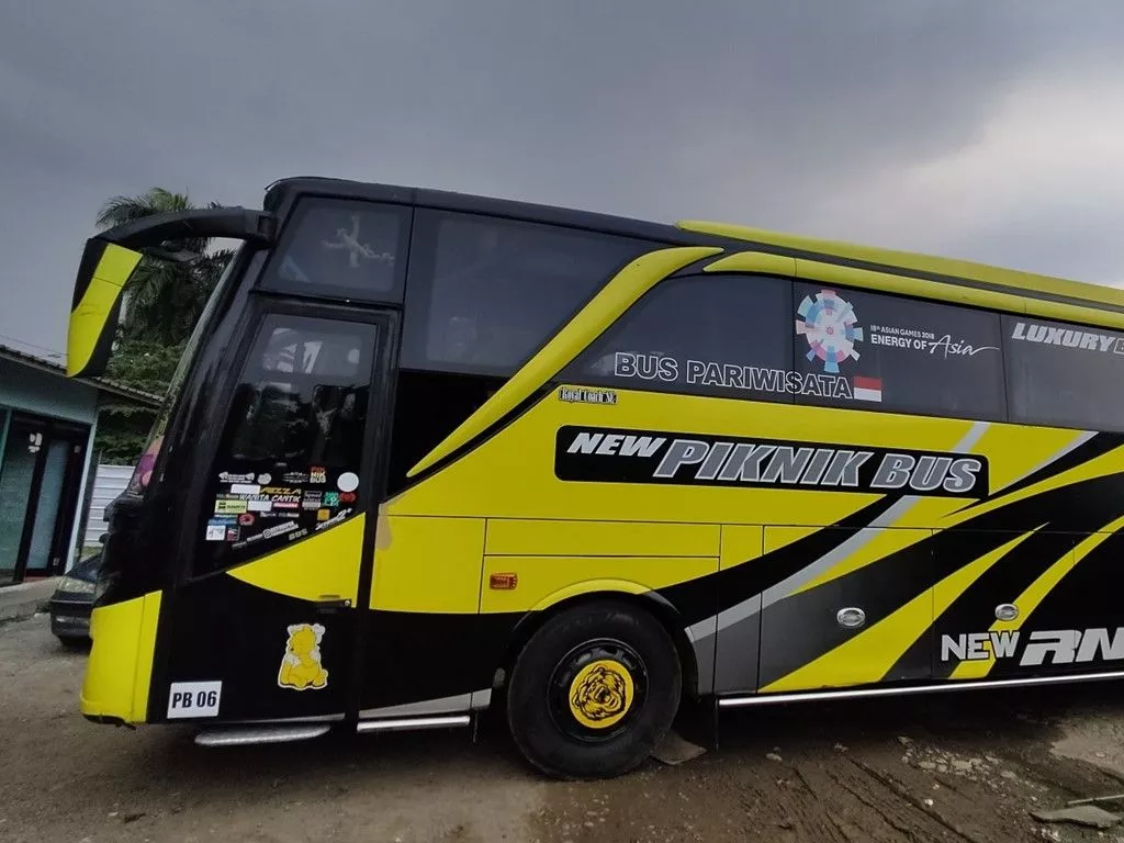 sewa bus pariwisata ke kuningan